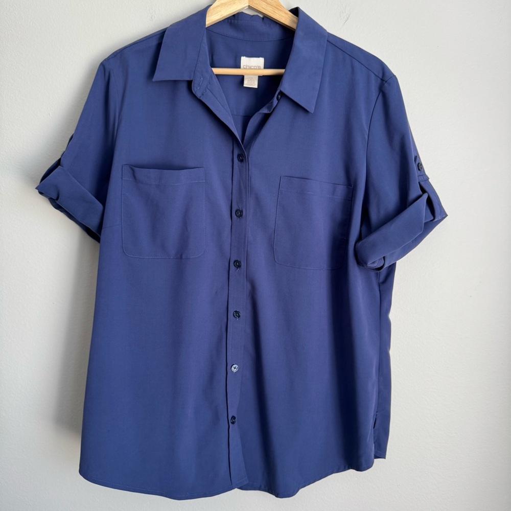 Chico’s Button-up Size 2 Large Blue Roll-Tab Minimalist Classic Neutral Office